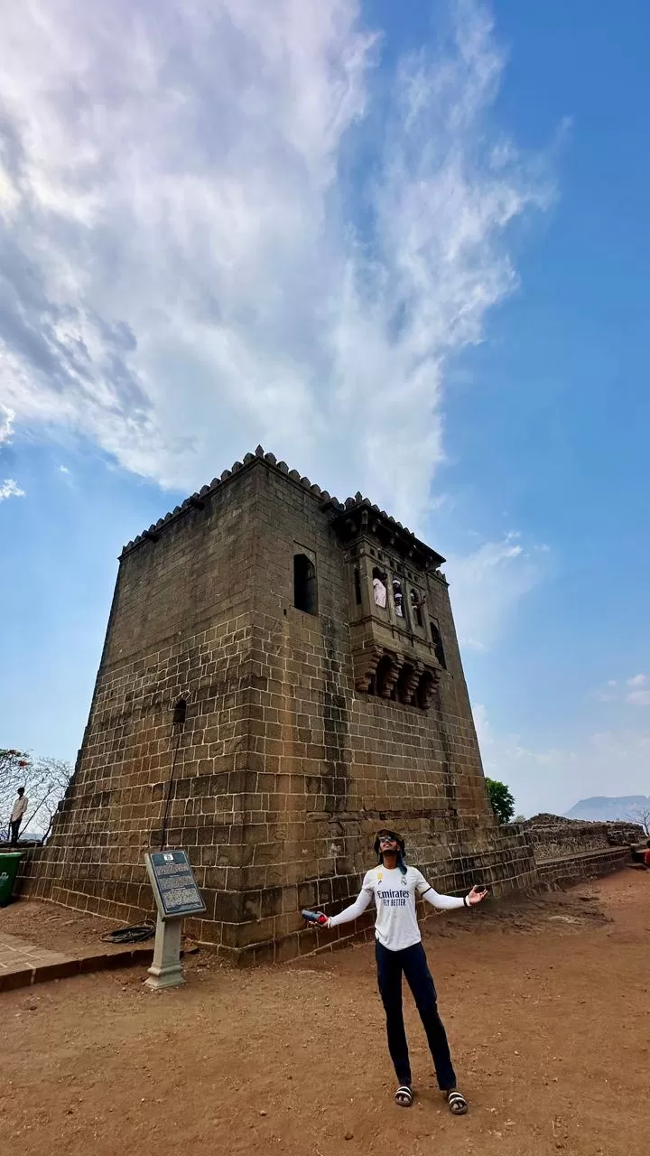 Hadsar and Shivneri Fort